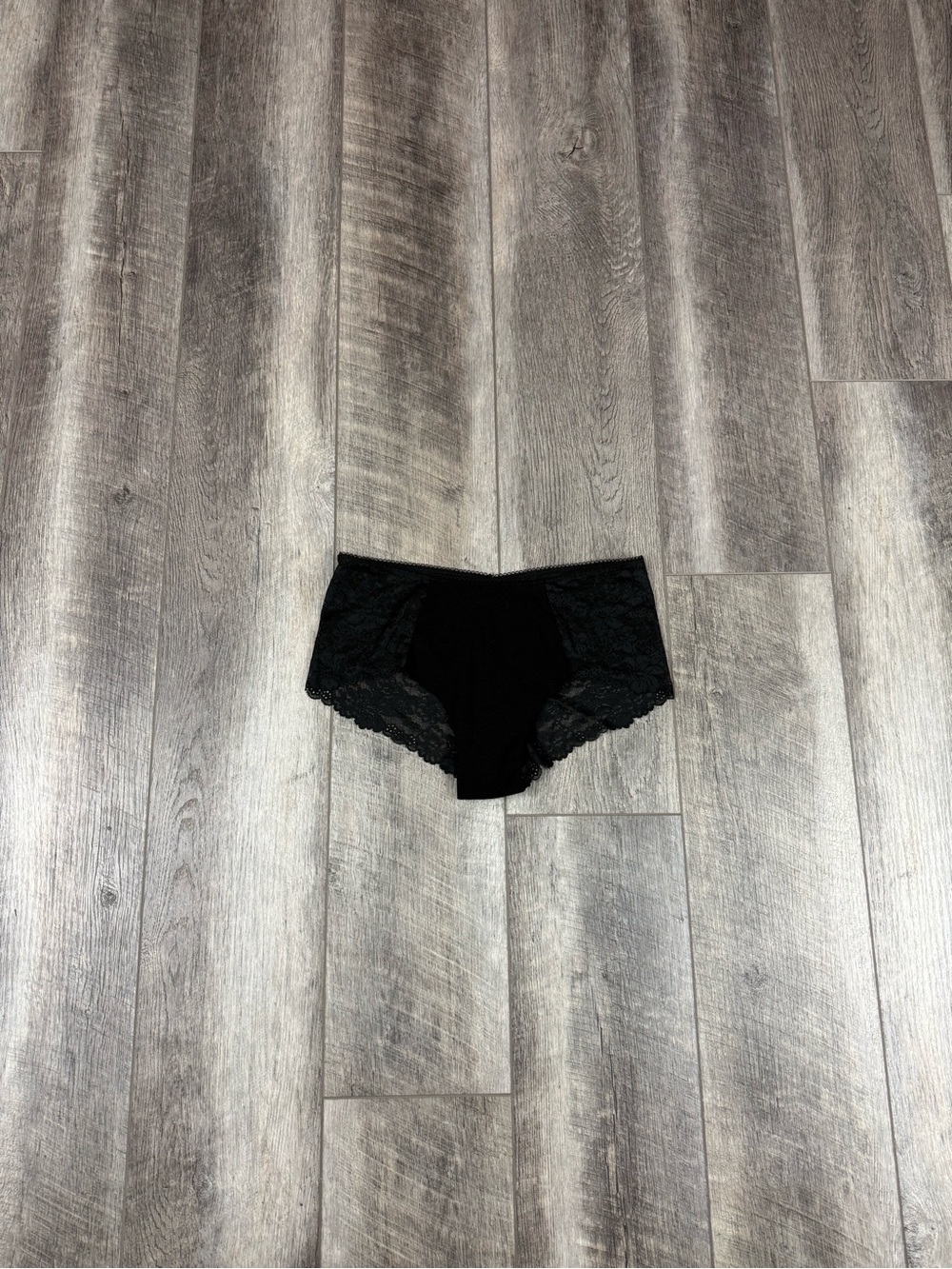 VS Black Lace‎ Cheeky Underwear